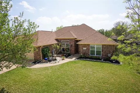 4712 Warwick Ln, Bryan, TX 77802 photo 4