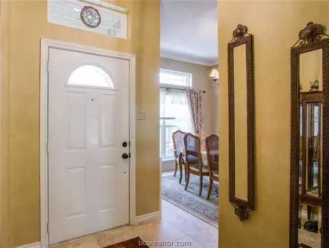 4712 Warwick Ln, Bryan, TX 77802 photo 6