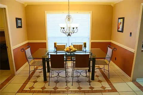 2903 Par Dr, Bryan, TX 77802 photo 8