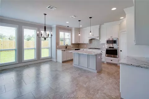 3525 Foxcroft Path, Bryan, TX 77808 photo 9