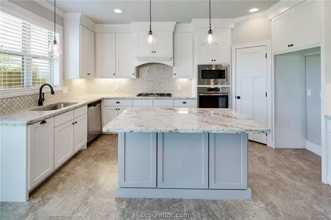 3525 Foxcroft Path, Bryan, TX 77808 photo 16