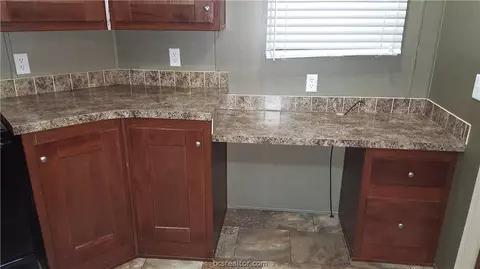 125 Ridgeway Dr, College Station, TX 77845 photo 5