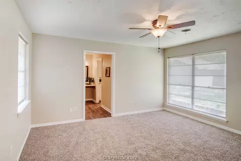 2507 Willow Bend Dr, Bryan, TX 77802 photo 9