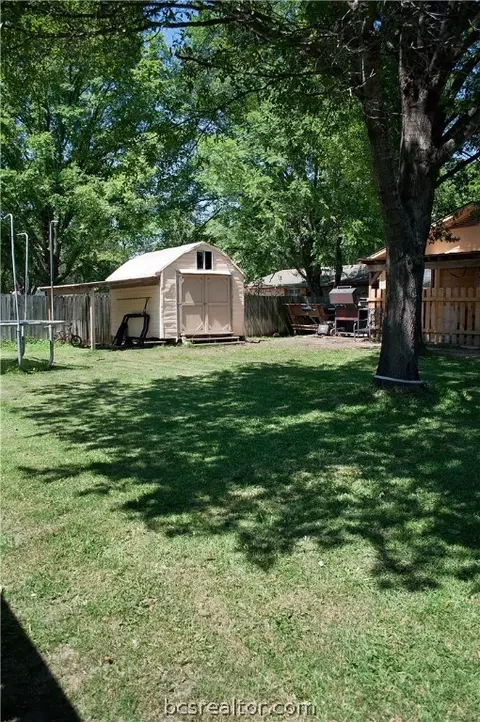 2502 Mchaney Dr, Bryan, TX 77803 photo 20