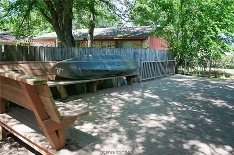 2502 Mchaney Dr, Bryan, TX 77803 photo 17