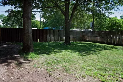 2502 Mchaney Dr, Bryan, TX 77803 photo 18