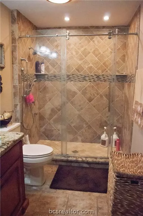 2502 Mchaney Dr, Bryan, TX 77803 photo 9
