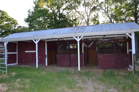 7618 Sandy Point Rd, Bryan, TX 77807 photo 28