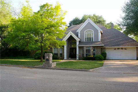 1001 E 18th St, Cameron, TX 76520 photo 1