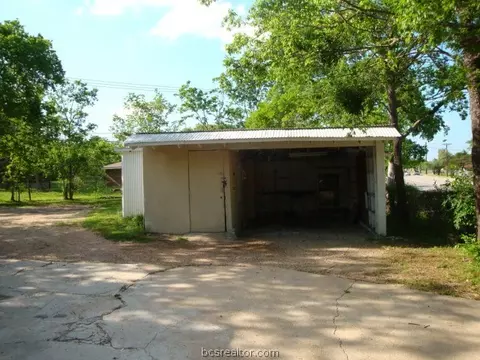 2708 Villa Maria E, Bryan, TX 77802 photo 11