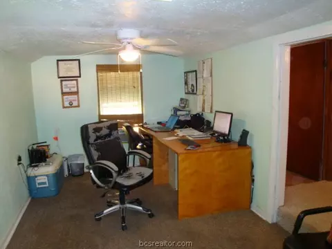 2708 Villa Maria E, Bryan, TX 77802 photo 7