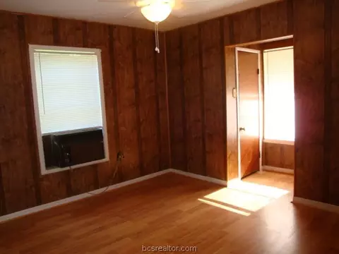 2708 Villa Maria E, Bryan, TX 77802 photo 9