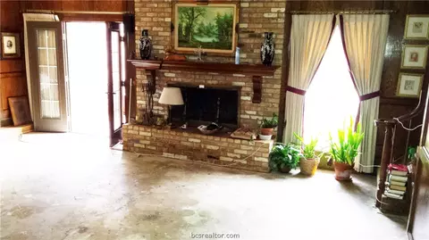 2514 Broadmoor Dr, Bryan, TX 77802 photo 2