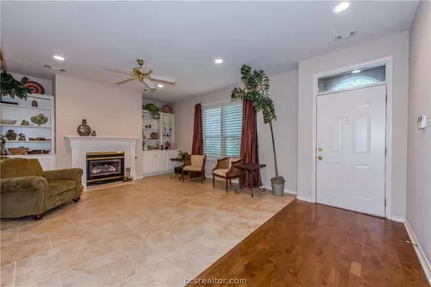 3115 Broadmoor Dr, Bryan, TX 77802 photo 3