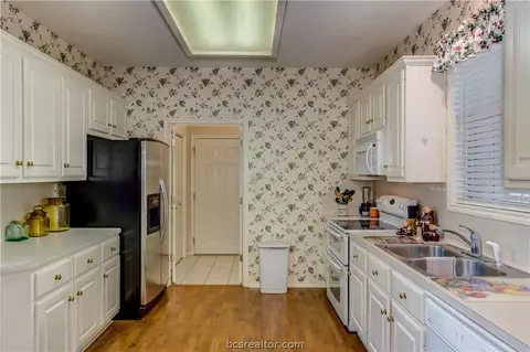 3115 Broadmoor Dr, Bryan, TX 77802 photo 7
