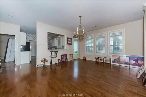 3115 Broadmoor Dr, Bryan, TX 77802 photo 4