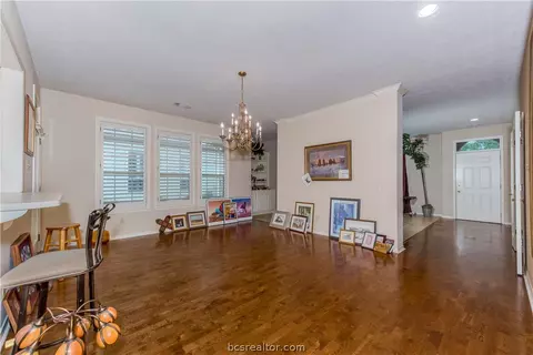 3115 Broadmoor Dr, Bryan, TX 77802 photo 5