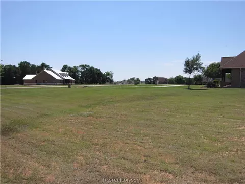4907 Blazing Trl, Bryan, TX 77808 photo 3
