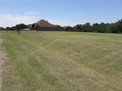 4907 Blazing Trl, Bryan, TX 77808 photo 2