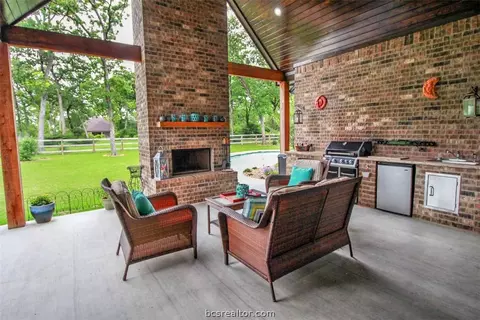 9932 Mountbatten Trl, Iola, TX 77861 photo 23