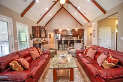 9932 Mountbatten Trl, Iola, TX 77861 photo 4