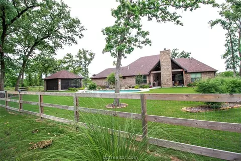 9932 Mountbatten Trl, Iola, TX 77861 photo 27