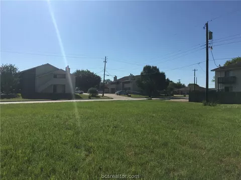 3605 Mohawk St, Bryan, TX 77802 photo 10