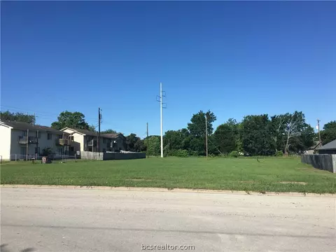 3605 Mohawk St, Bryan, TX 77802 photo 1