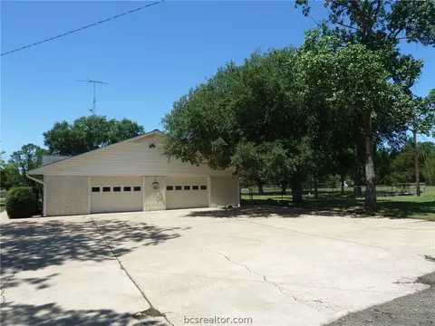 4792 Dilly Shaw Tap Rd, Bryan, TX 77808 photo 4