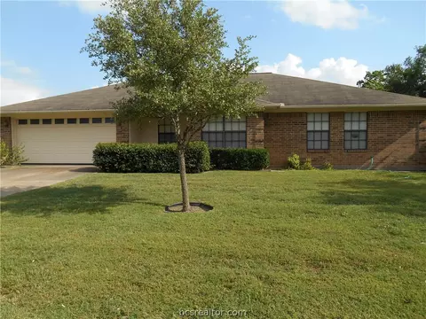 3716 Brighton Dr, Bryan, TX 77802 photo 1