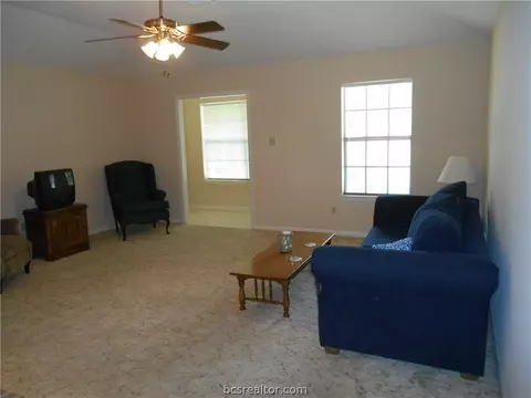 3716 Brighton Dr, Bryan, TX 77802 photo 5