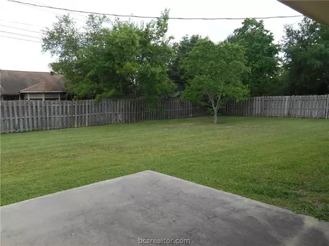 3716 Brighton Dr, Bryan, TX 77802 photo 19