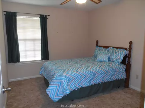 3716 Brighton Dr, Bryan, TX 77802 photo 14
