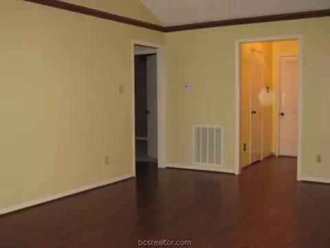 4422 Meadowbrook Dr, Bryan, TX 77802 photo 10
