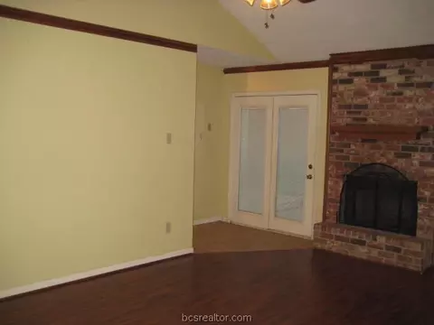 4422 Meadowbrook Dr, Bryan, TX 77802 photo 6