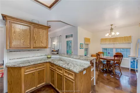 1814 White Stone Dr, Bryan, TX 77807 photo 8