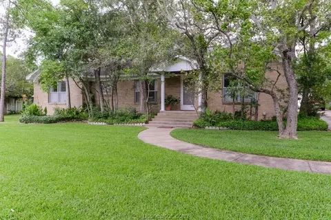 506 Brookside Dr E, Bryan, TX 77801 photo 32