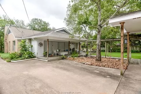 506 Brookside Dr E, Bryan, TX 77801 photo 36