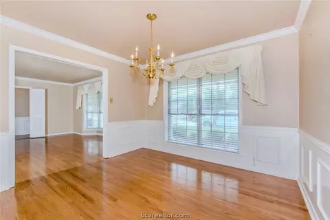 3403 Spring Ln, Bryan, TX 77802 photo 6