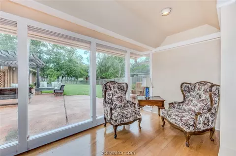3403 Spring Ln, Bryan, TX 77802 photo 9