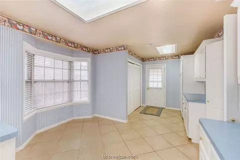 3403 Spring Ln, Bryan, TX 77802 photo 14