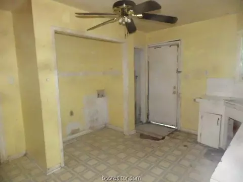 605 E 24th St, Bryan, TX 77803 photo 5