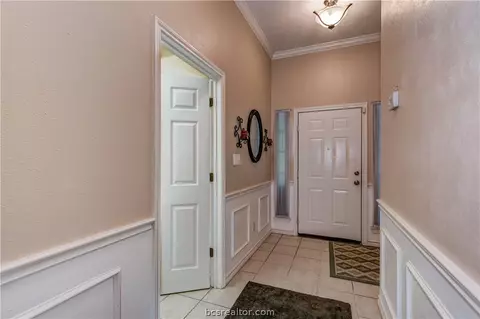 910 E 27th St, Bryan, TX 77803 photo 5