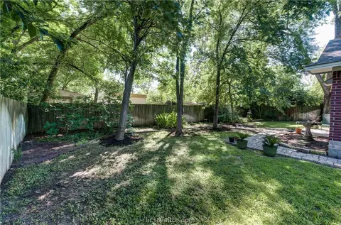910 E 27th St, Bryan, TX 77803 photo 25