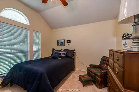 910 E 27th St, Bryan, TX 77803 photo 18