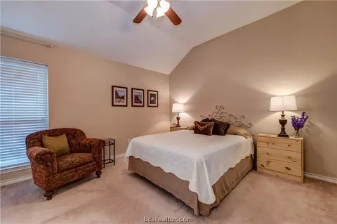 910 E 27th St, Bryan, TX 77803 photo 14