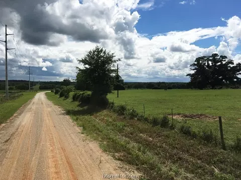 10322 Gourd Neck Rd, Franklin, TX 77856 photo 11