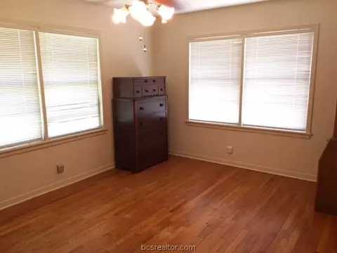 3907 Windowmere St, Bryan, TX 77802 photo 5