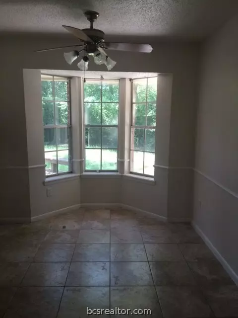 3205 Wilderness St, Bryan, TX 77807 photo 4