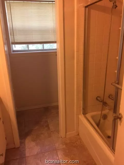 3205 Wilderness St, Bryan, TX 77807 photo 9